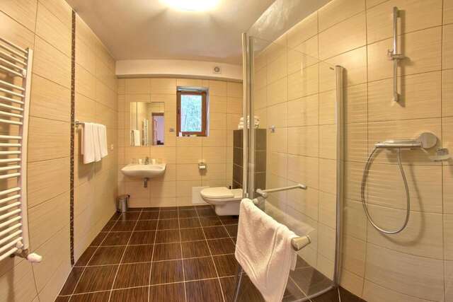 Отель Hotel Zacisze Турава-20