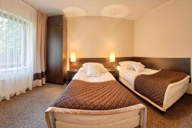 Отель Hotel Zacisze Турава-9